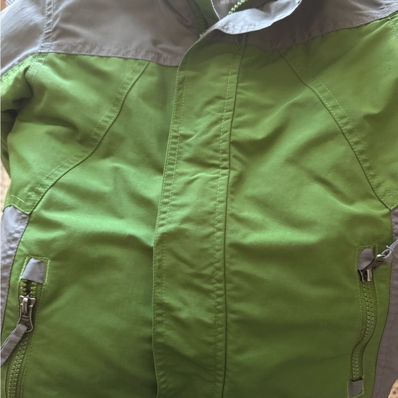 L.L. Bean Kids Green and Gray Puffer Jacket - Picture 9 of 11